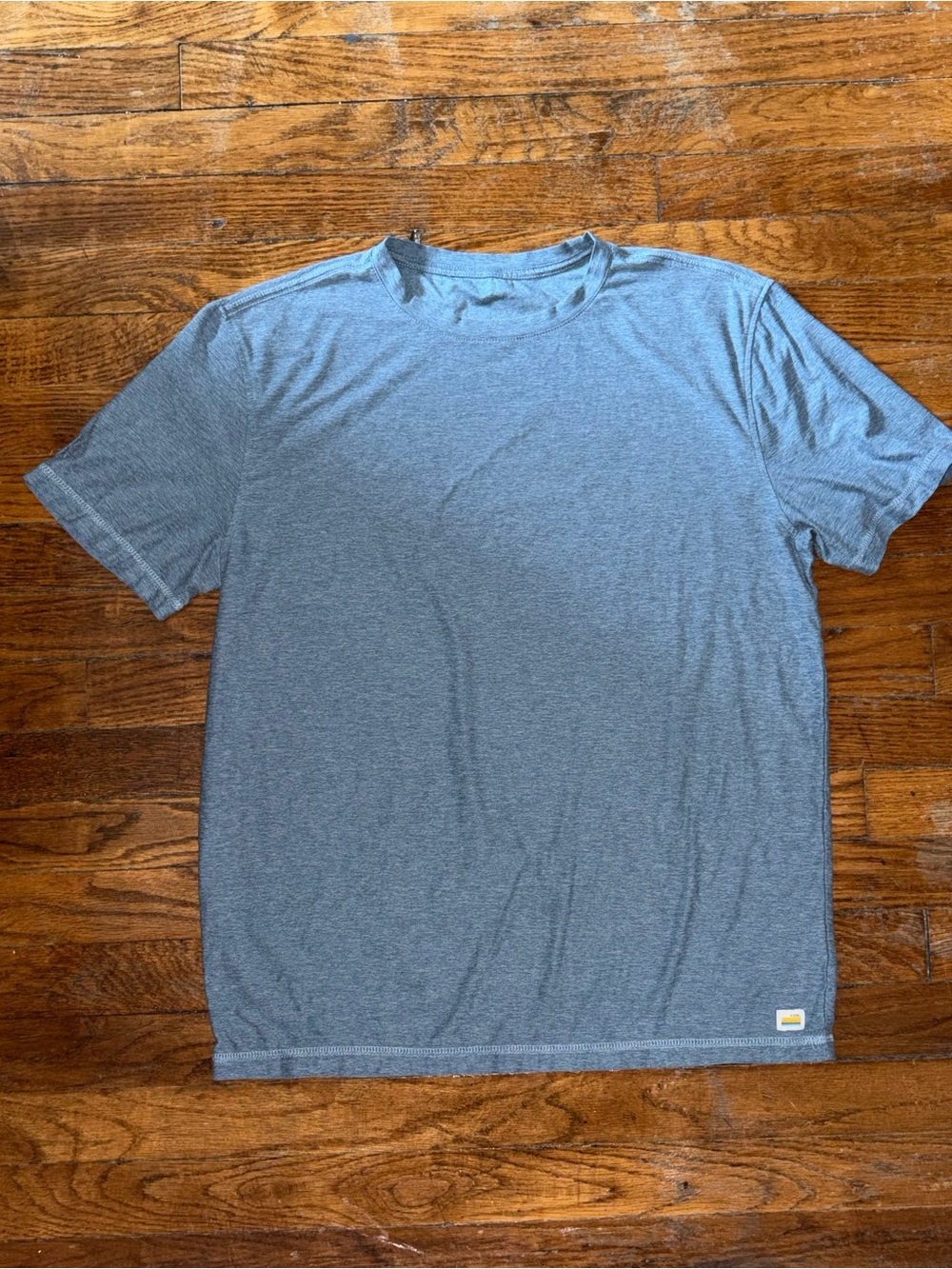 Vuori Strato Tech Tee Shirt Size Mens Large